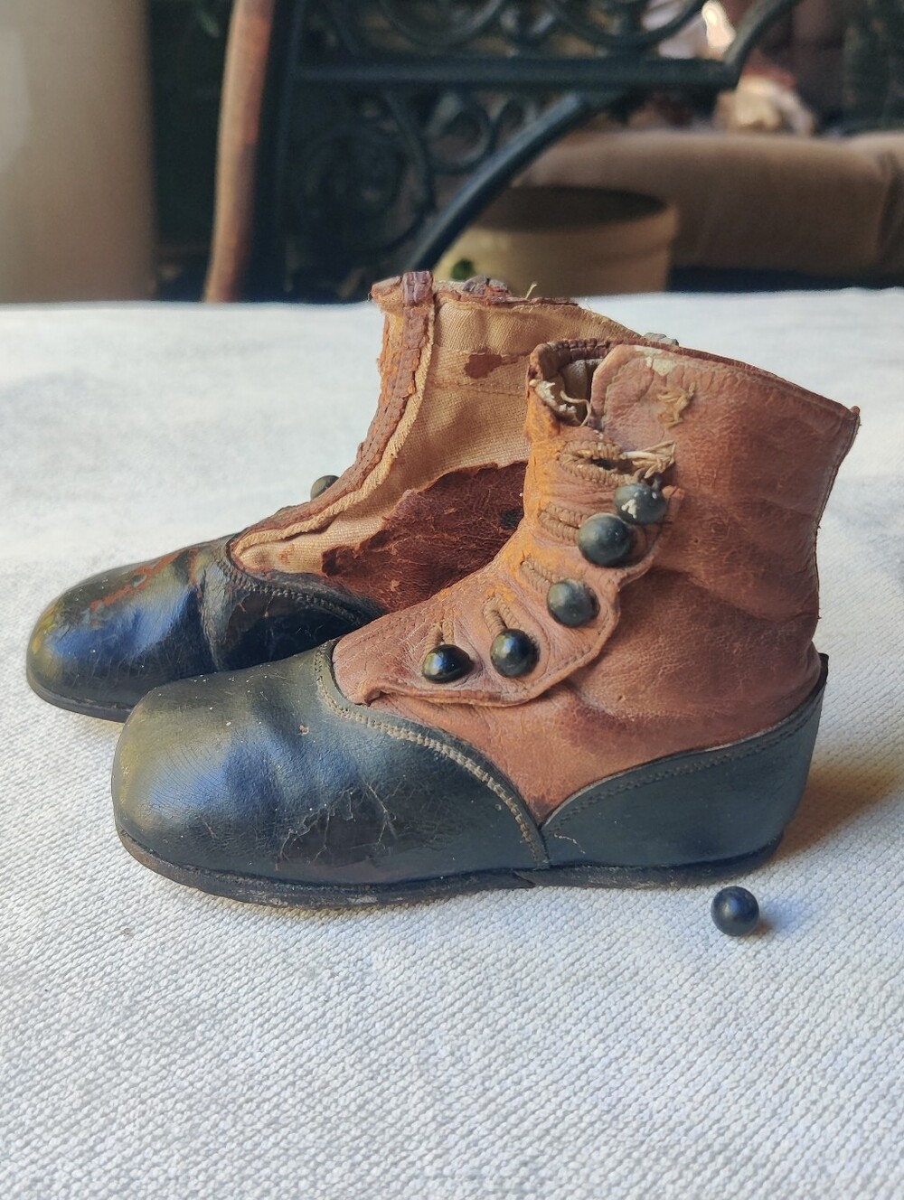 Antique Victorian Baby Toddler Shoes 2 Tone Leather High Top 6 Button DISPLAY